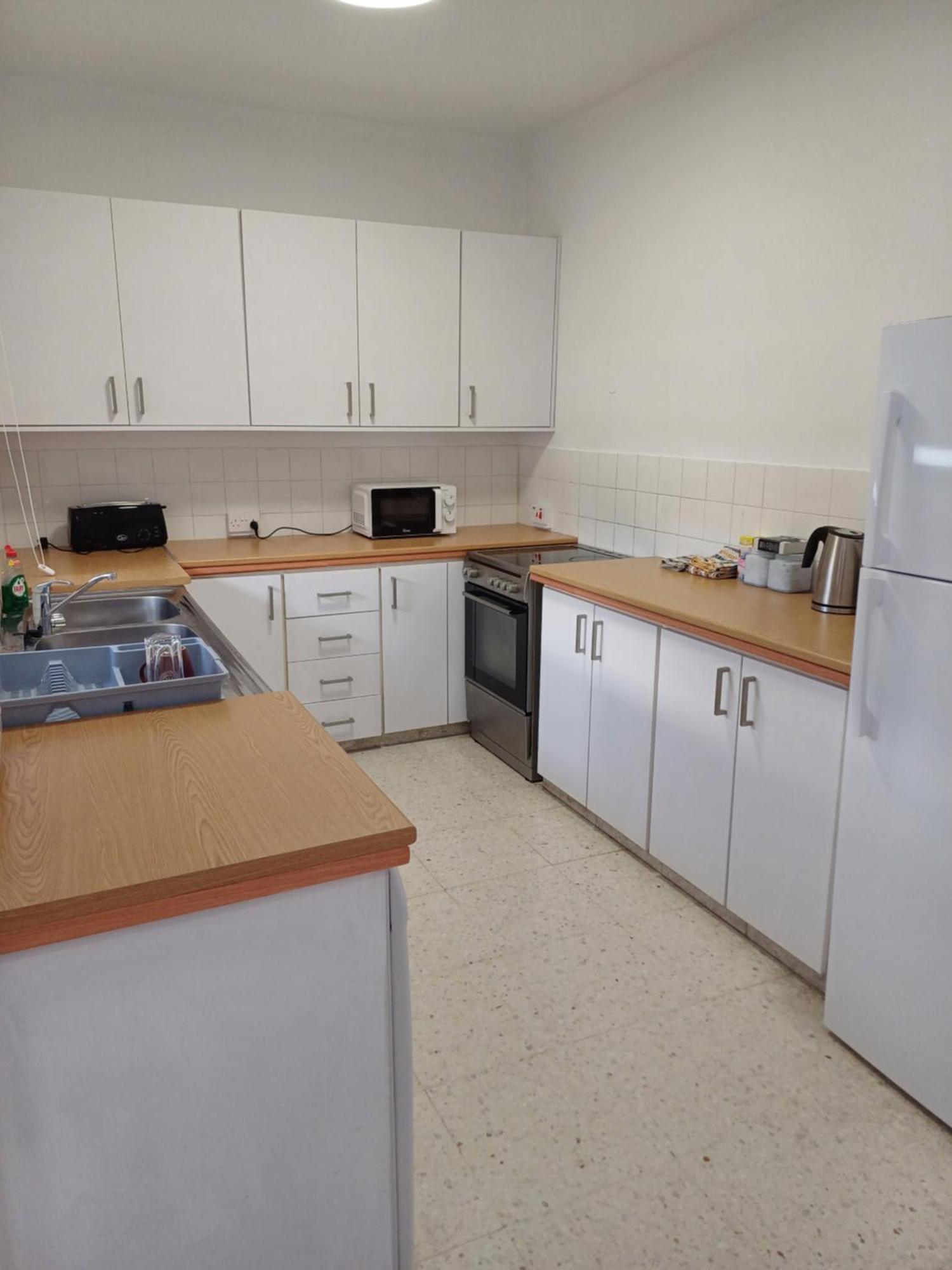Spacious 2 BR appartment near mall Paphos Exterior foto